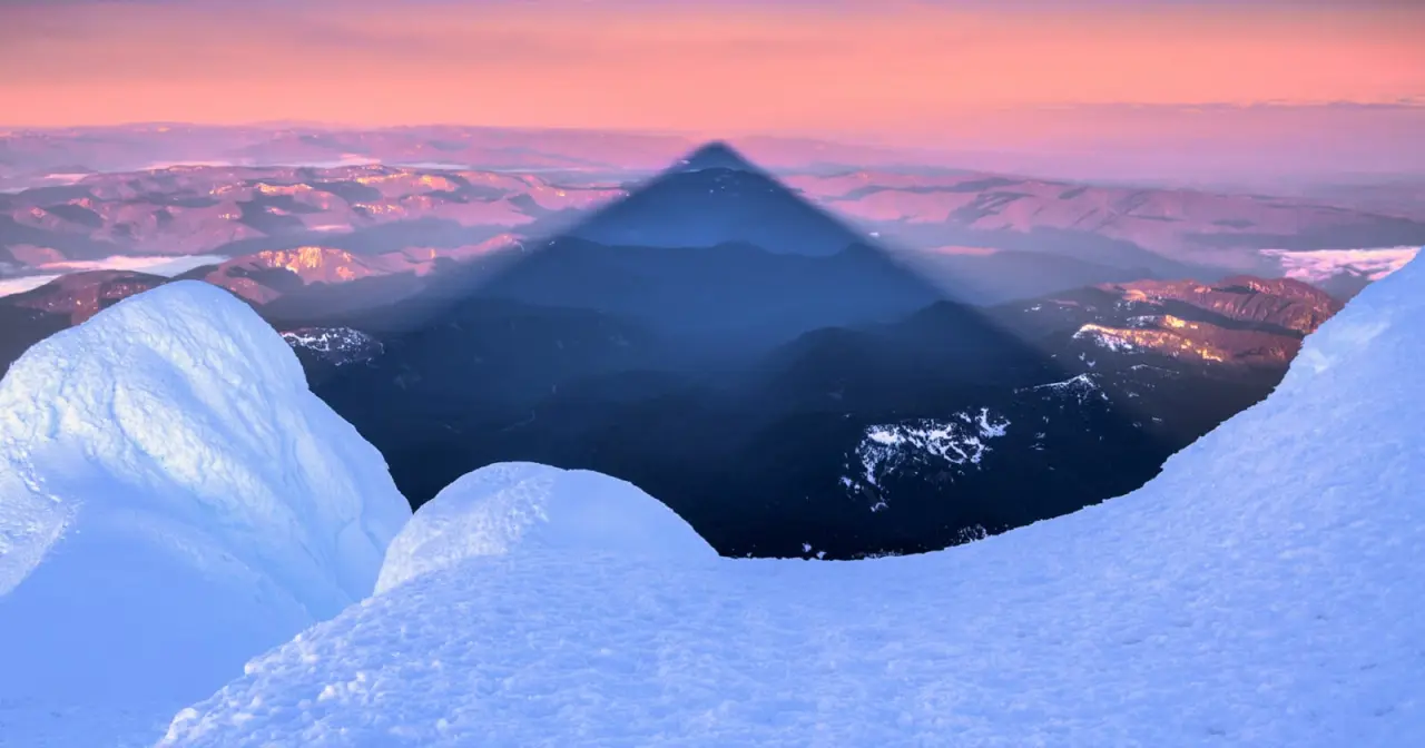 Sombra Triangular do Monte Hood: Como Foi Fotografada