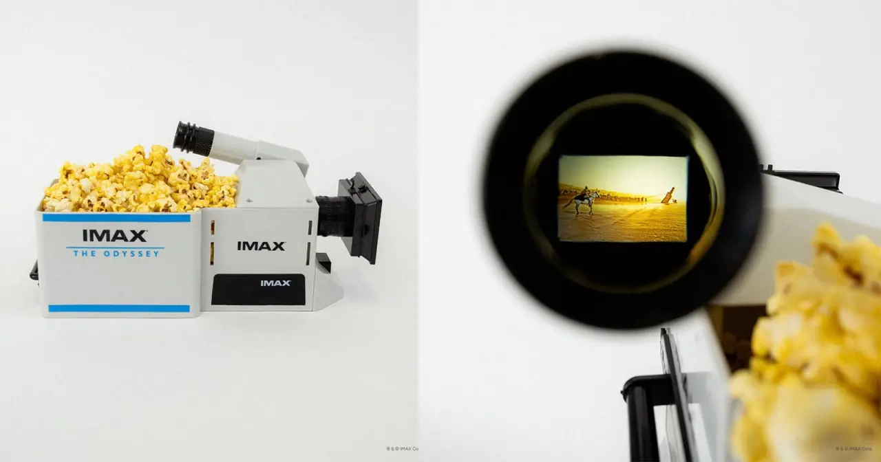 Balde de Pipocas em Forma de Câmara IMAX para 'The Odyssey'