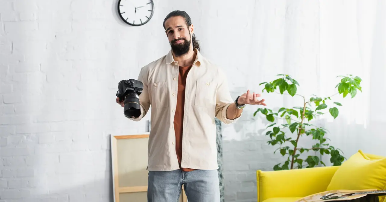 Fotógrafo perde trabalho de cinco dígitos por cartões de memória falsos