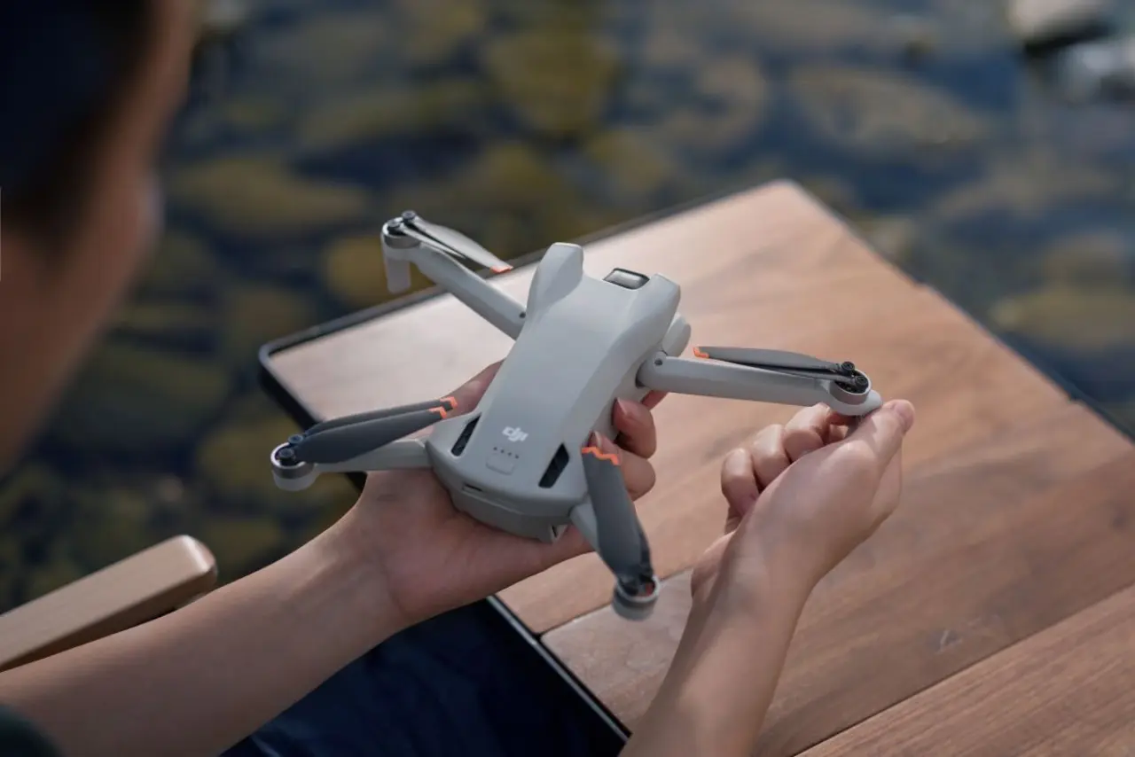 DJI Mini 3 com desconto de 100$: preço mais baixo de sempre