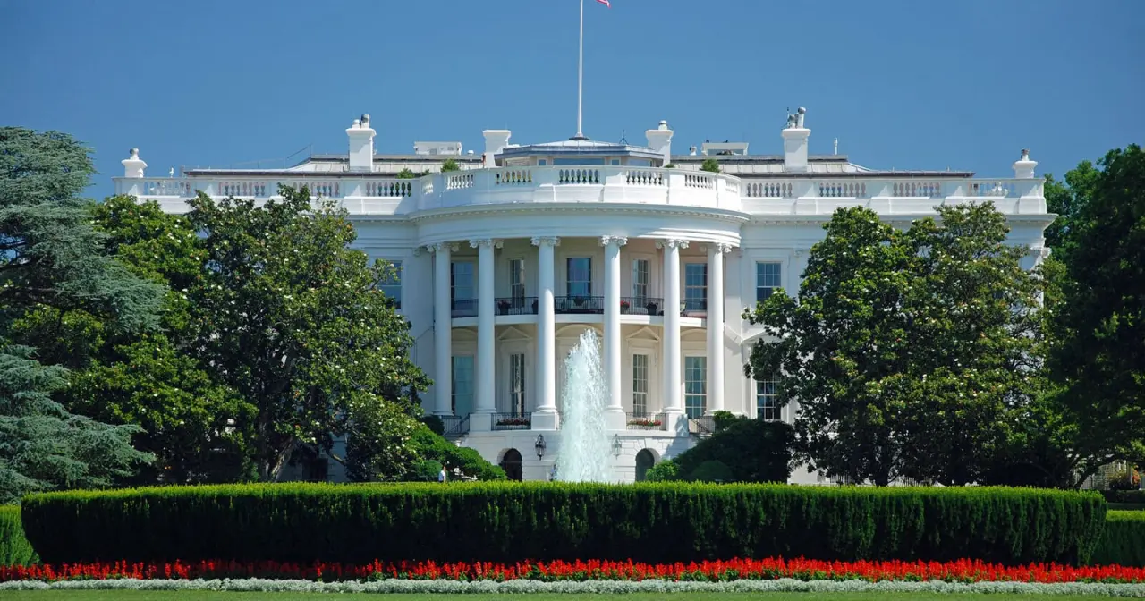 Agências e jornais suspendem fotos de Trump em protesto
