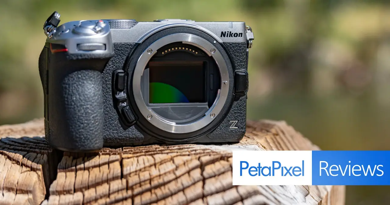 Nikon Z5 IIC: Mais Pequena e Bonita, Sem Visor Eletrónico
